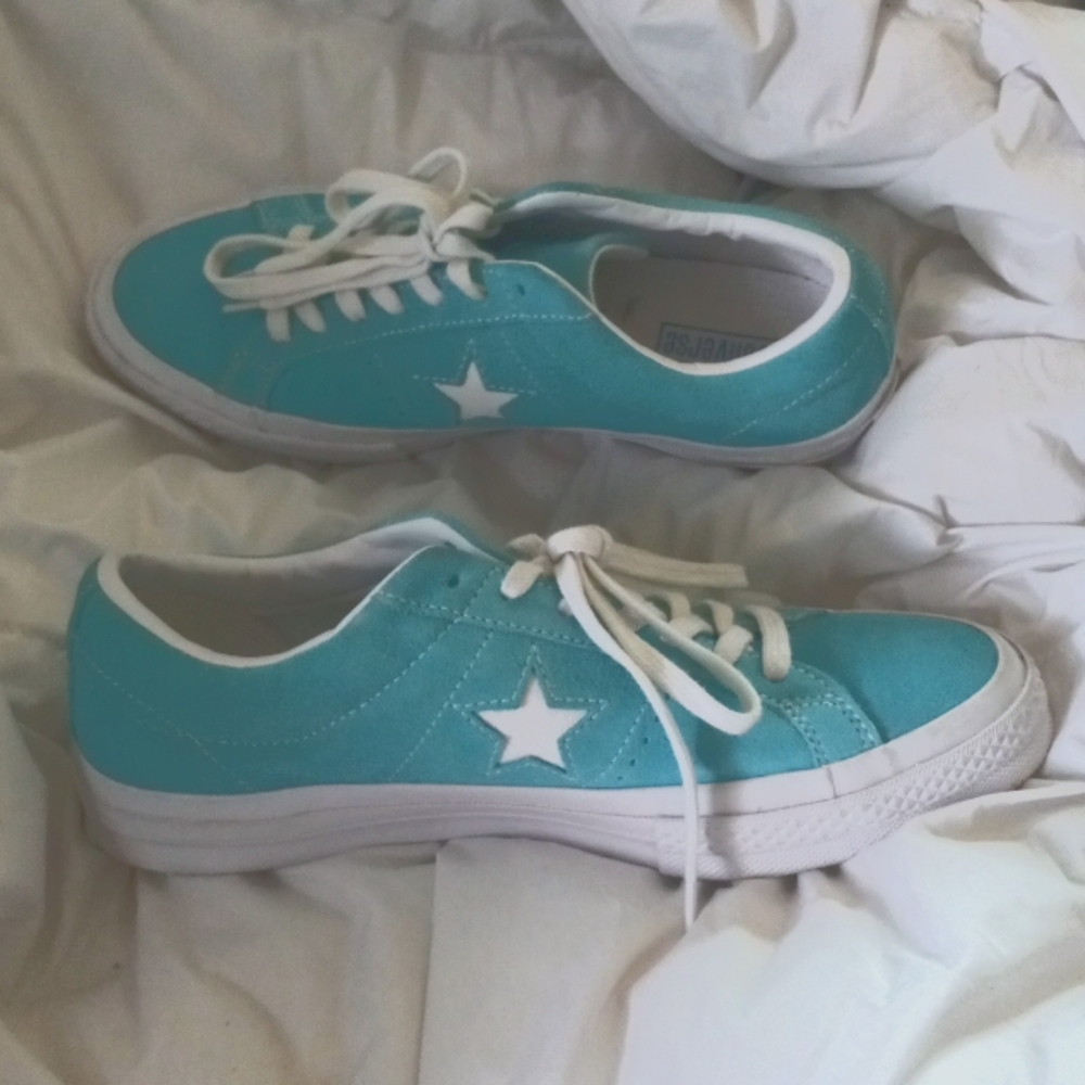 Turquoise w size 10 converse